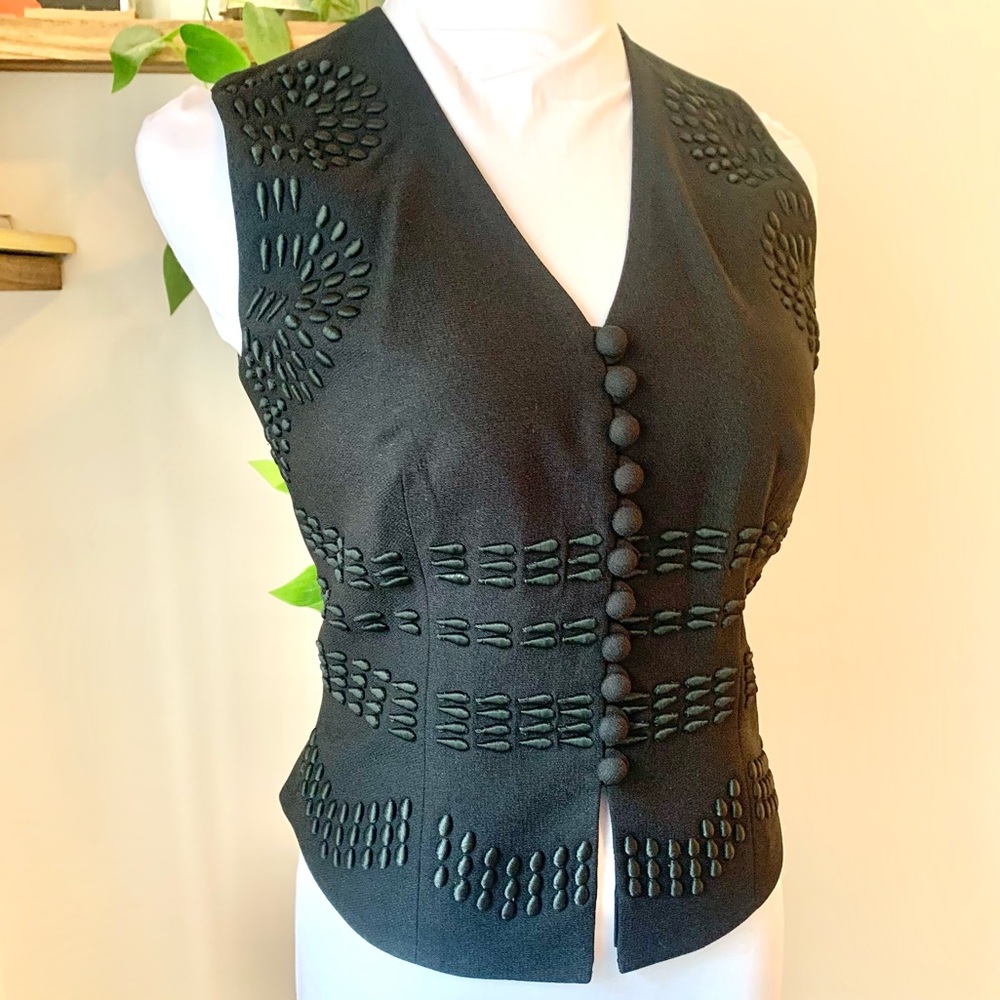 Alberto Makali Vest